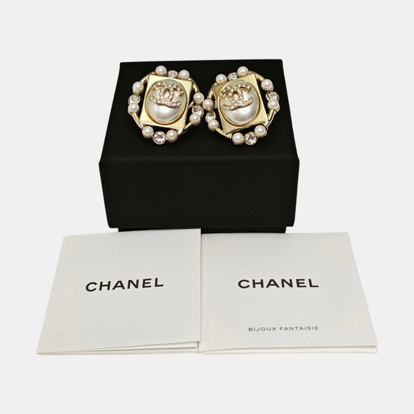 Metal Gold Stud Earrings