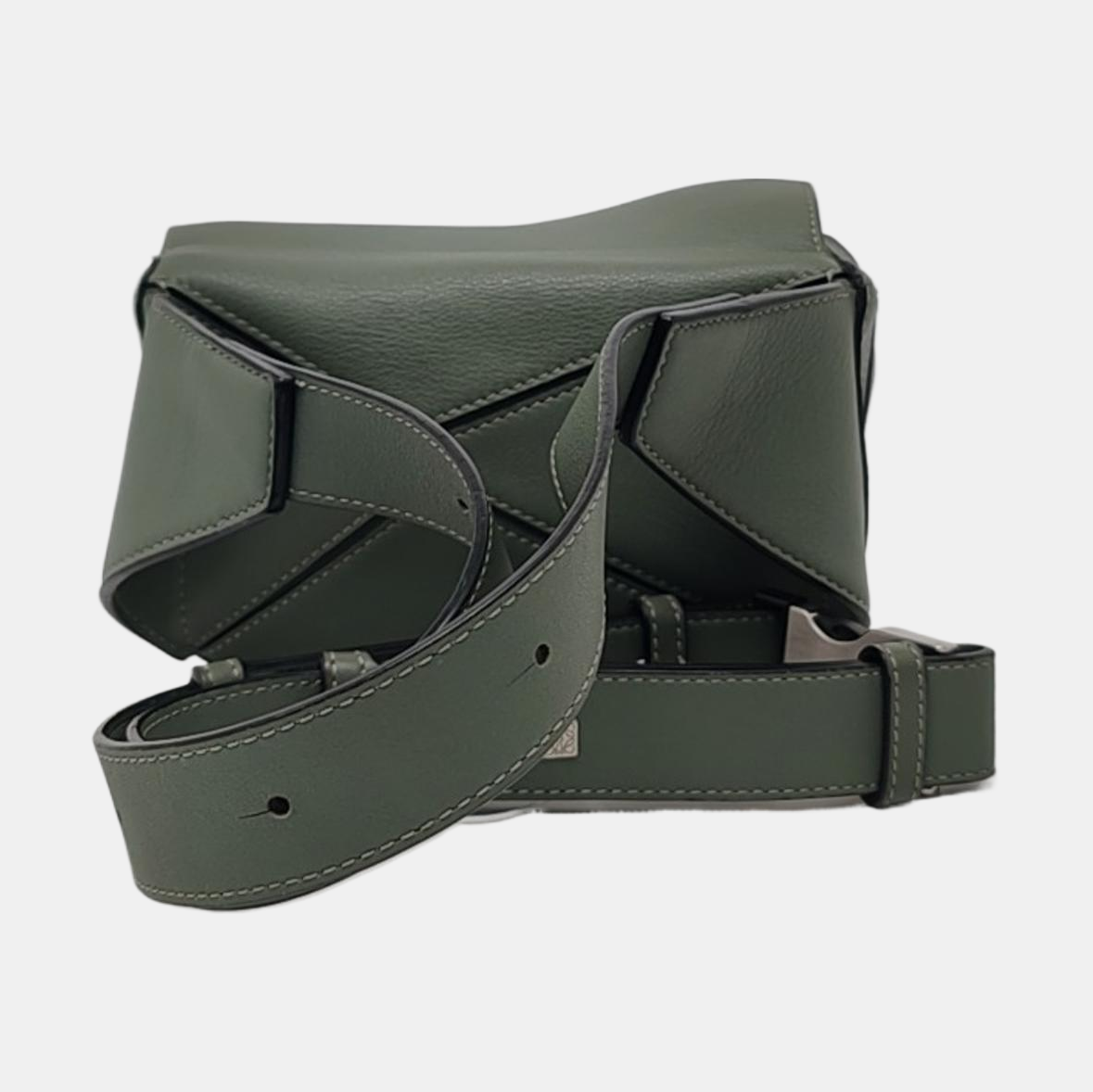 Authenticated pre-owned  Puzzle Mini Calfskin Green - Belt Bag at Looply