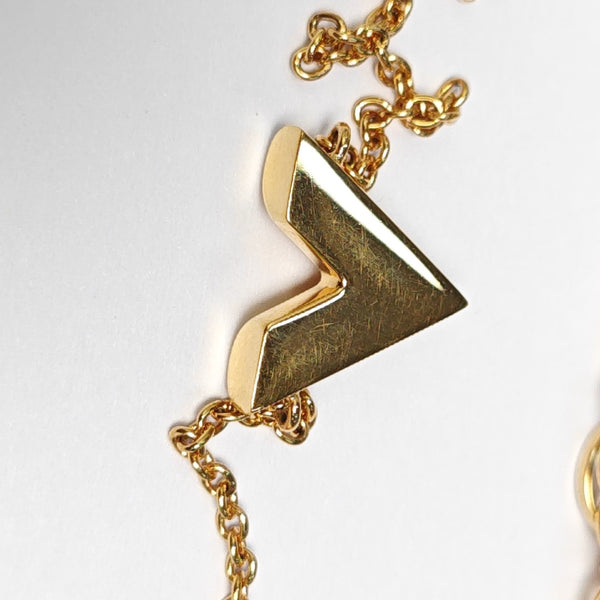 ESSENTIAL V Metal Gold Bracelet