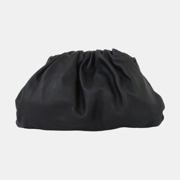 El estuche de piel de becerro negra