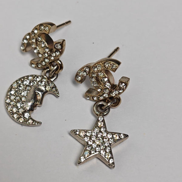 CC Logo Metal Gold Earrings