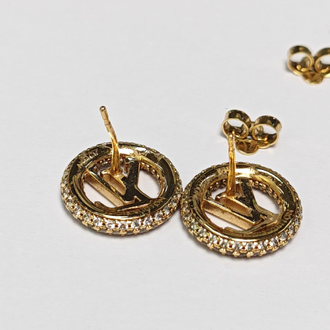 Metal Gold Stud Earrings