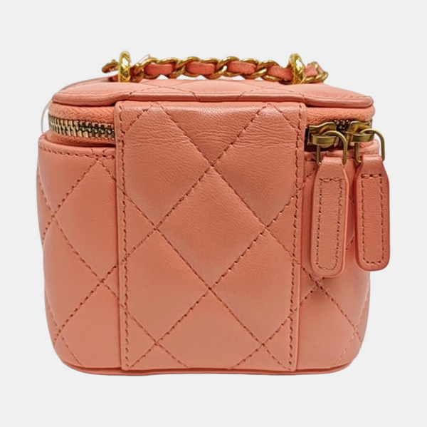 VANITY CASE Mini Quilted Lambskin Pink