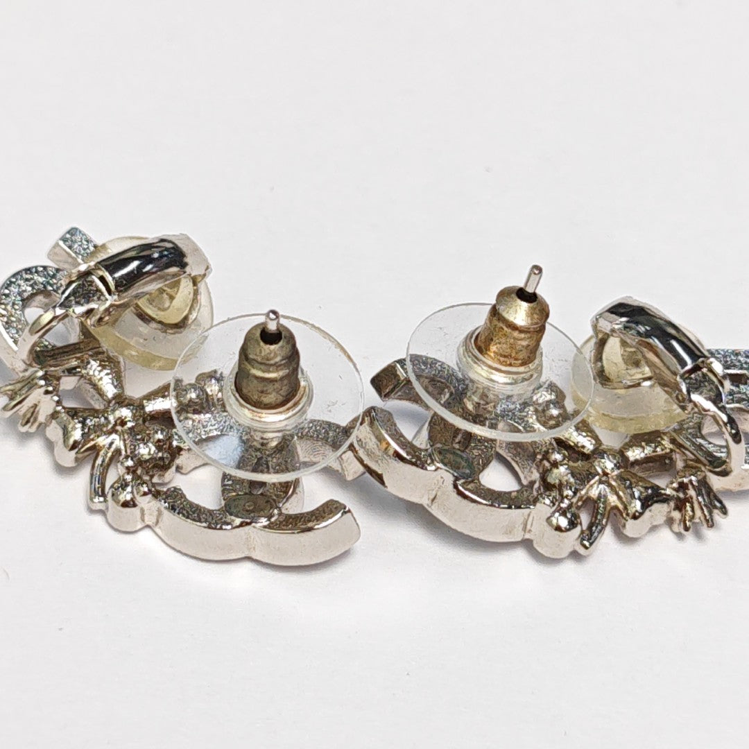 Metal Silver Stud Earrings