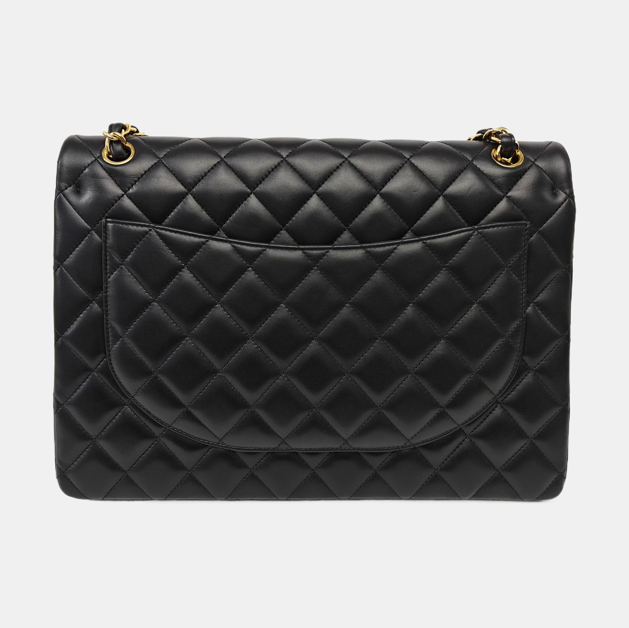 CLASSIC FLAP Maxi Quilted Lambskin Black
