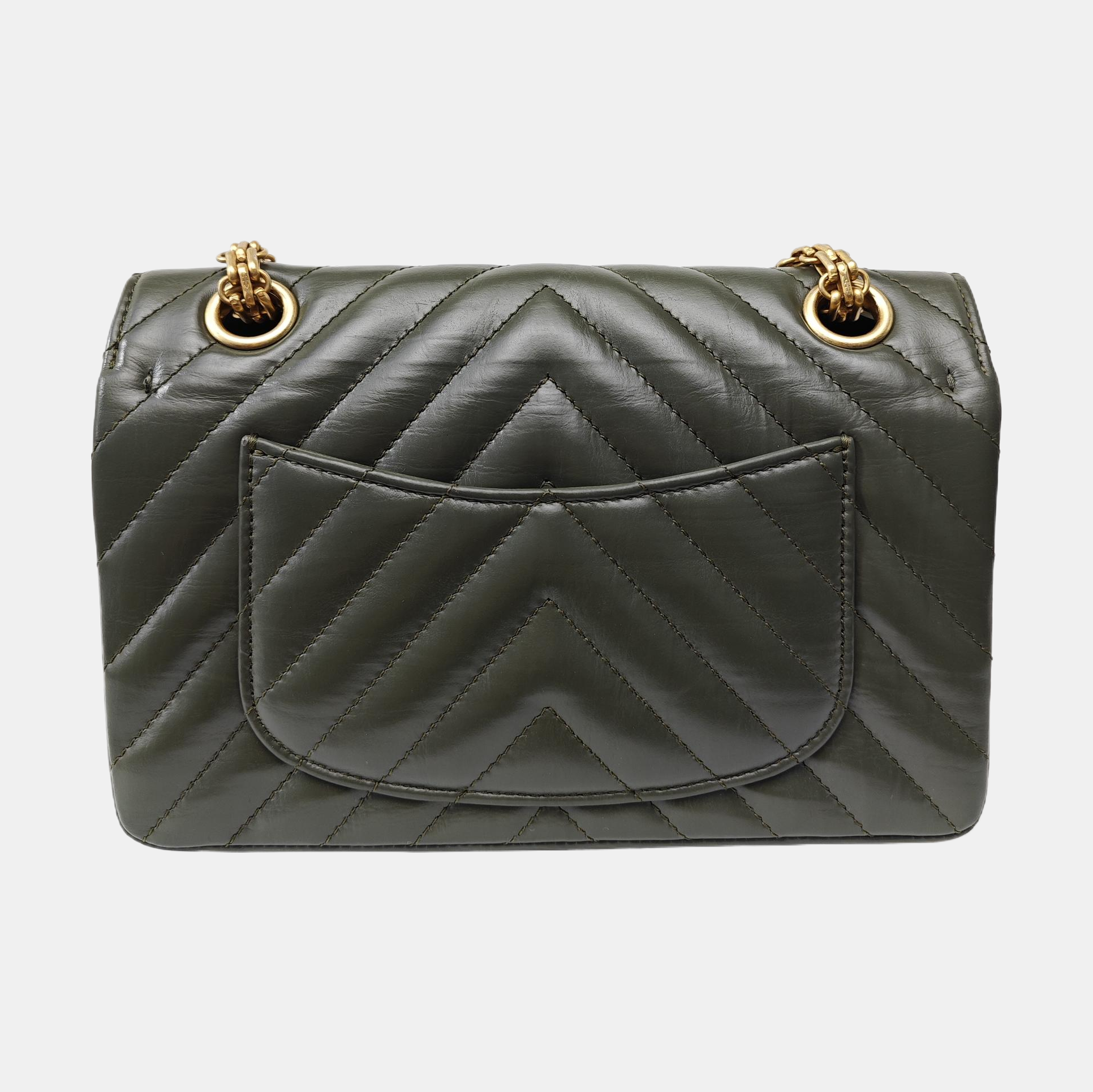 2.55 224 (mini) Chevron Calfskin Green