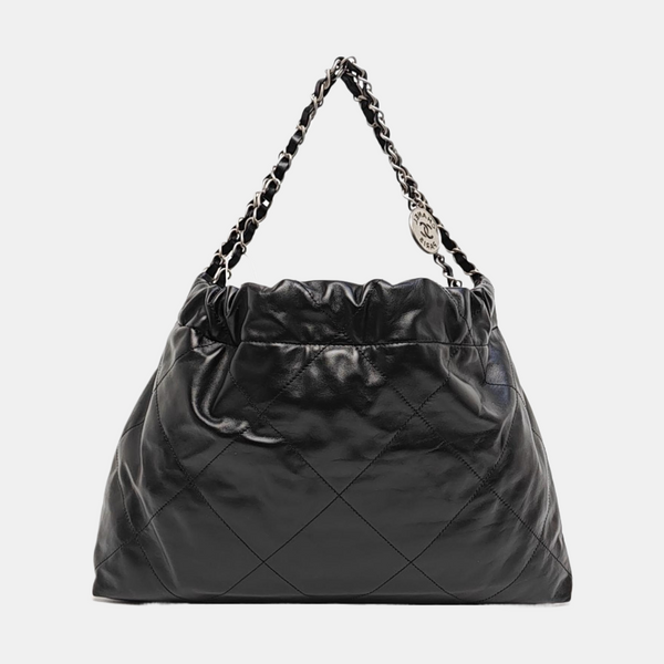 CHANEL 22 Medium Quilted Calfskin Black