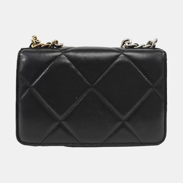 CHANEL 19 Quilted Lambskin Black