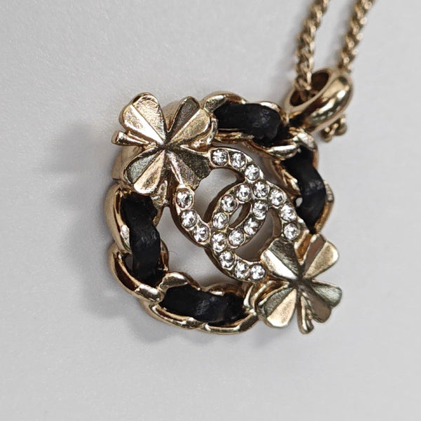 Metal Gold Necklace