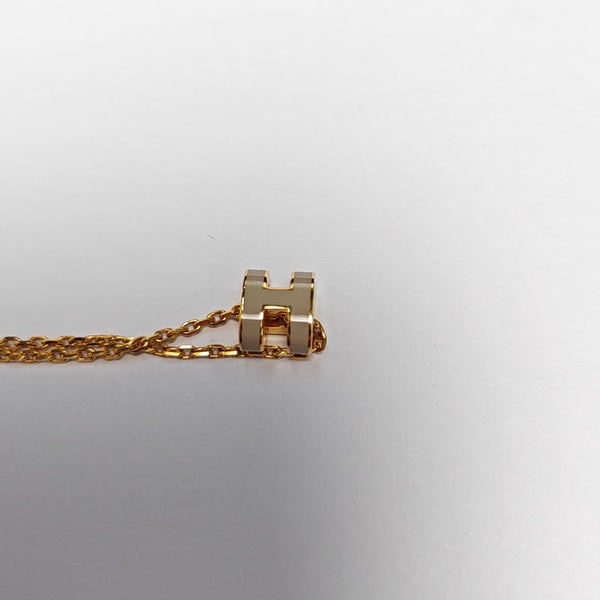 Pop H Metal Gold Necklace