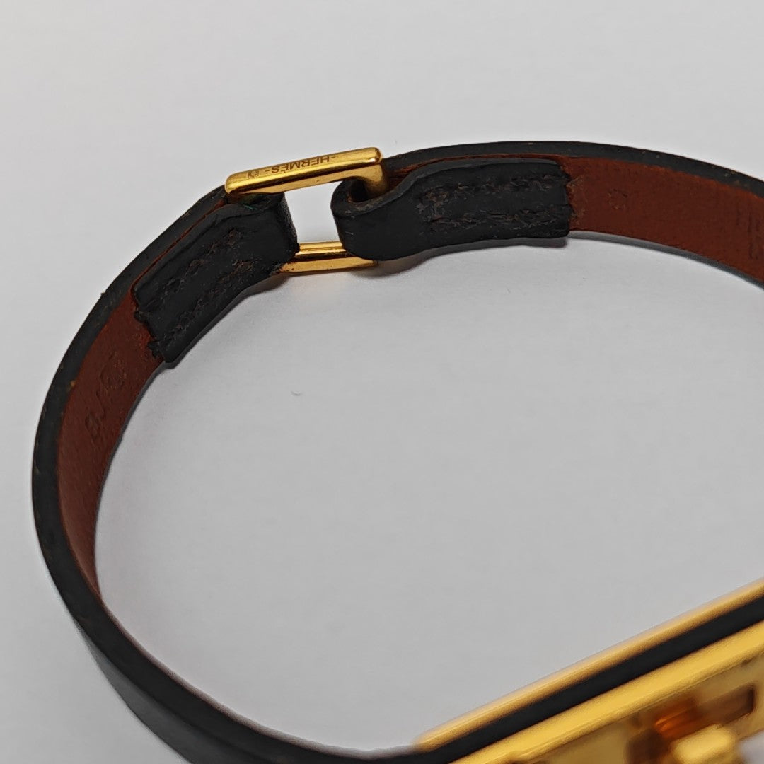 Micro Kelly Metal Black Bangle