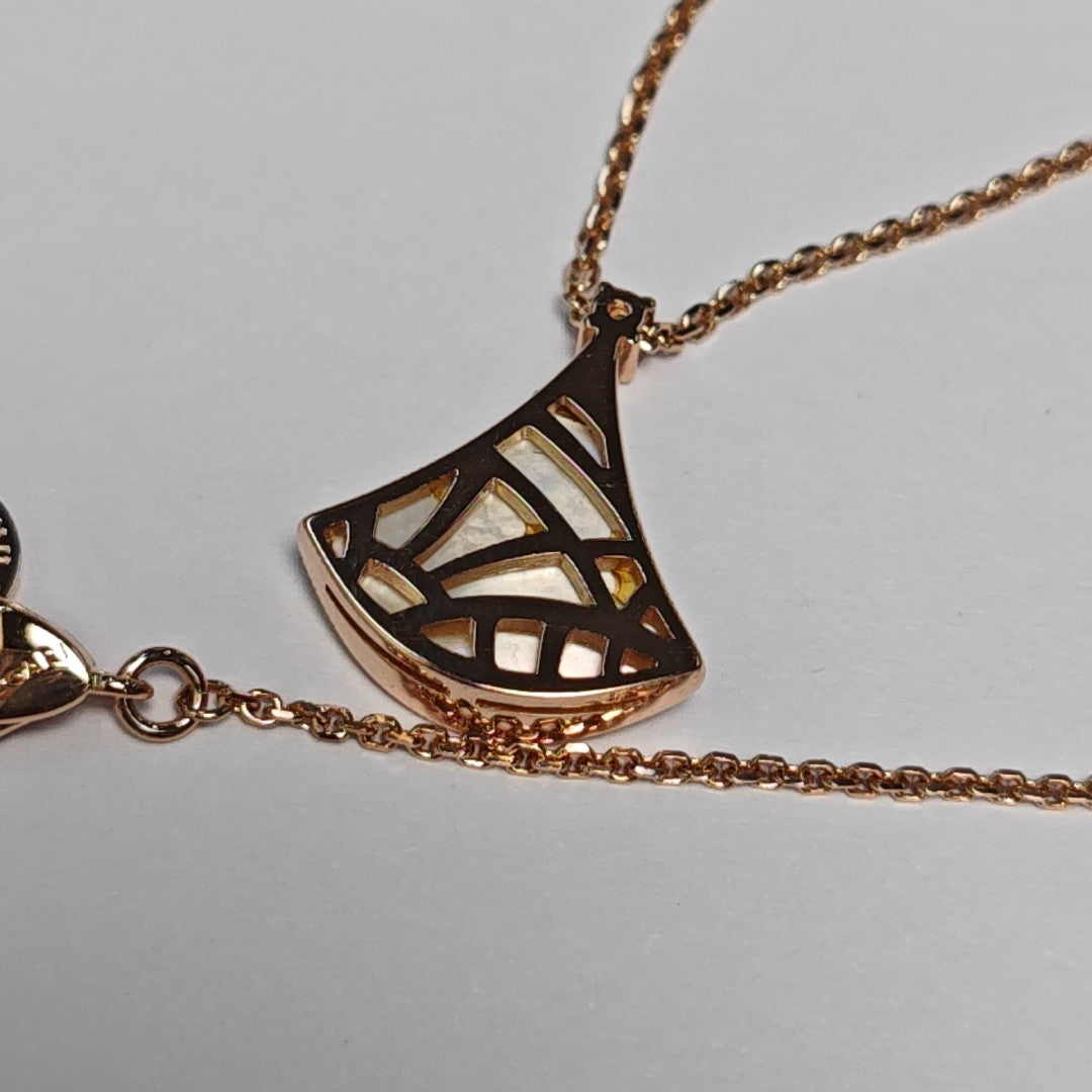 DIVAS' DREAM 18k Rose Gold Necklace