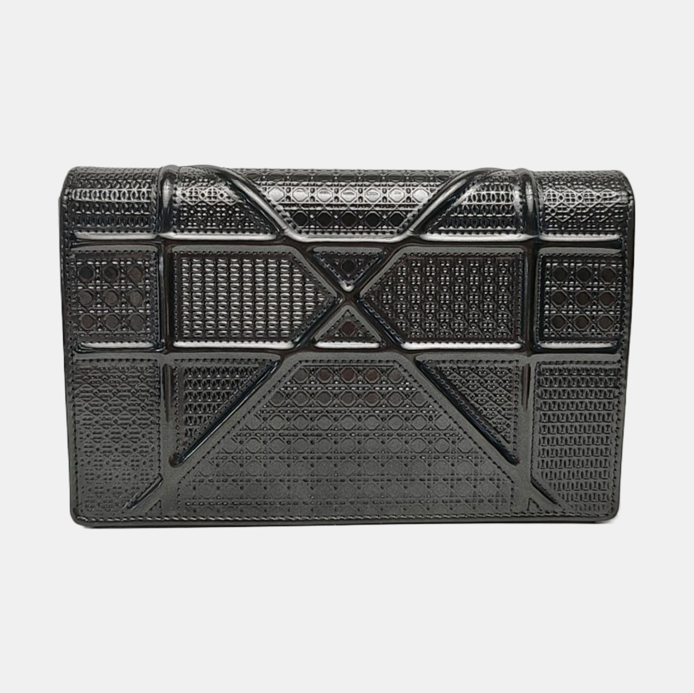 Authenticated pre-owned  Diorama Cannage Calfskin Gray - Crossbody Bag at Looply