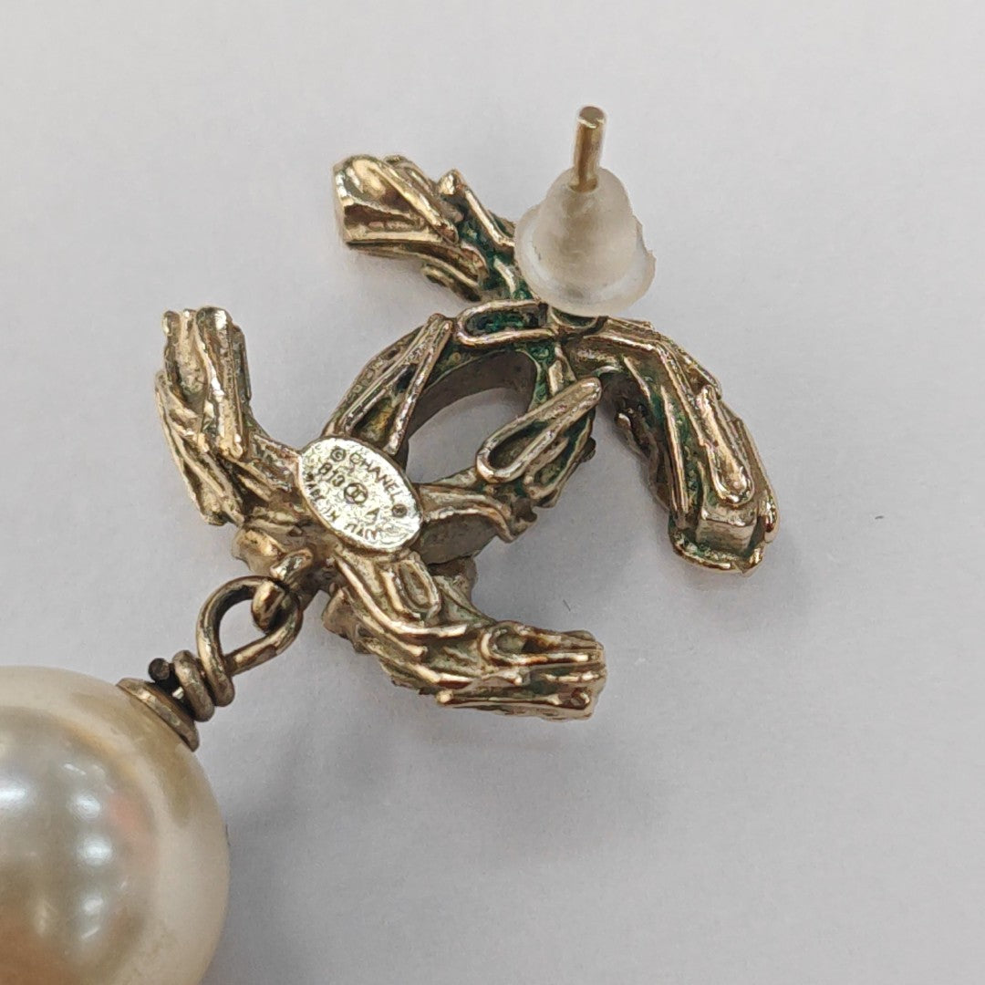 CC Logo Metal Gold Stud Earrings