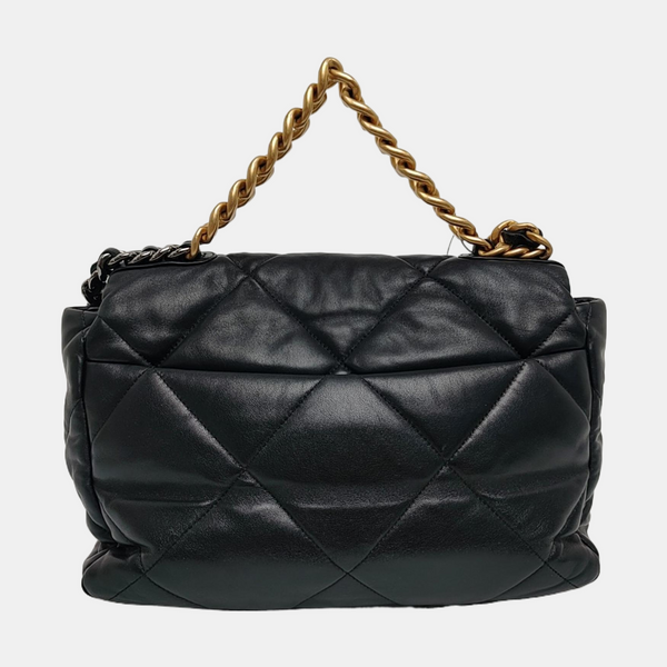 CHANEL 19 Grande Piel de Cordero Acolchada Negro