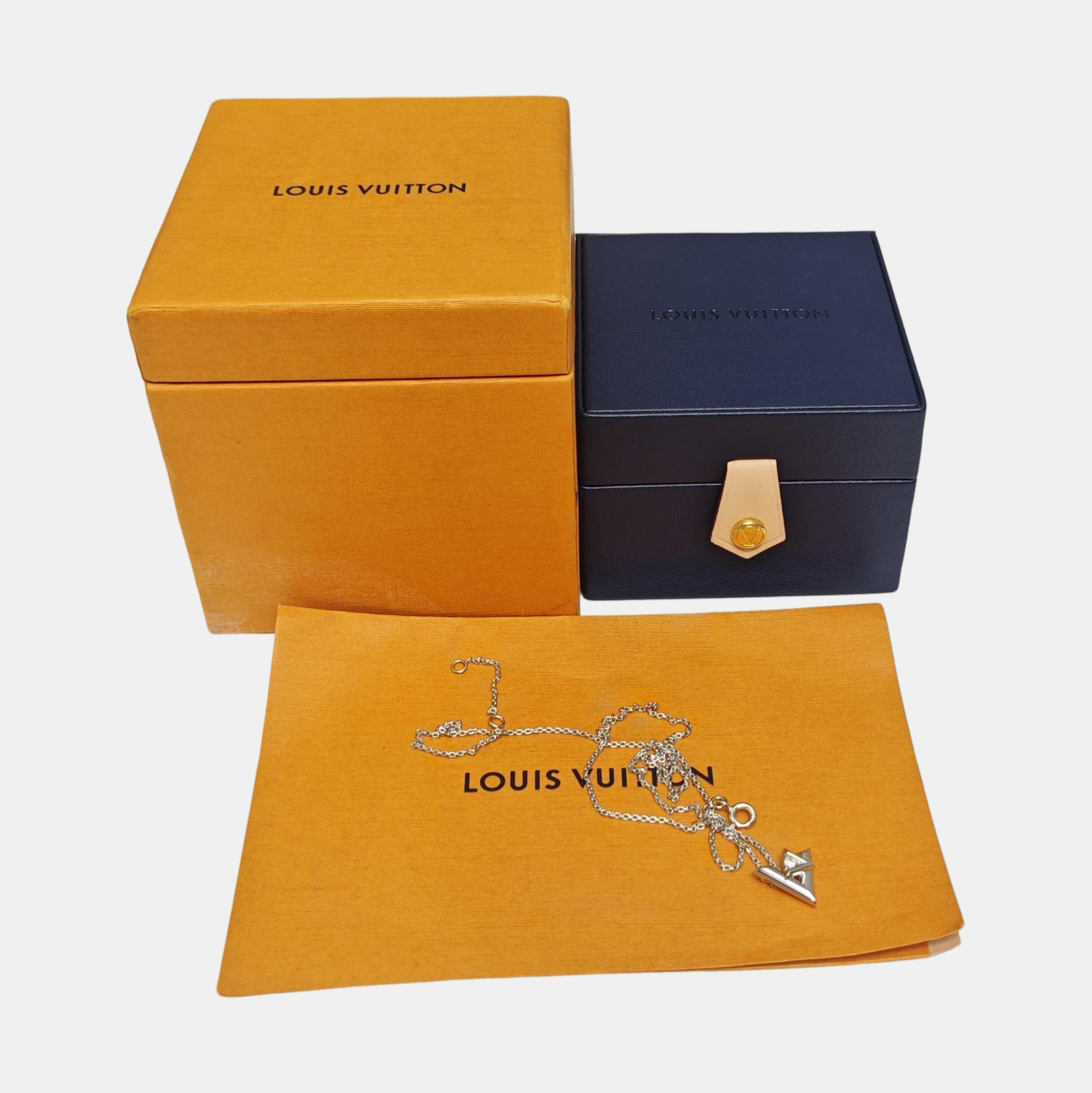 LV VOLT 18k White Gold Silver Necklace