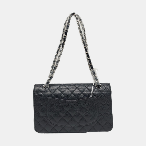 CLASSIC FLAP Medium Quilted Grained Calfskin Black