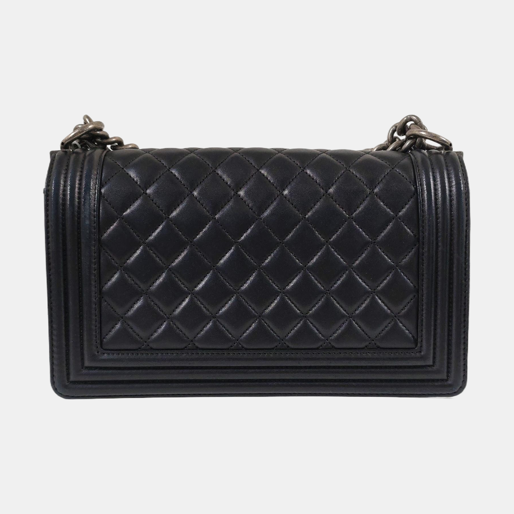 Authenticated pre-owned  BOY CHANEL Medium Quilted Lambskin Black - Shoulder Bag at Looply
