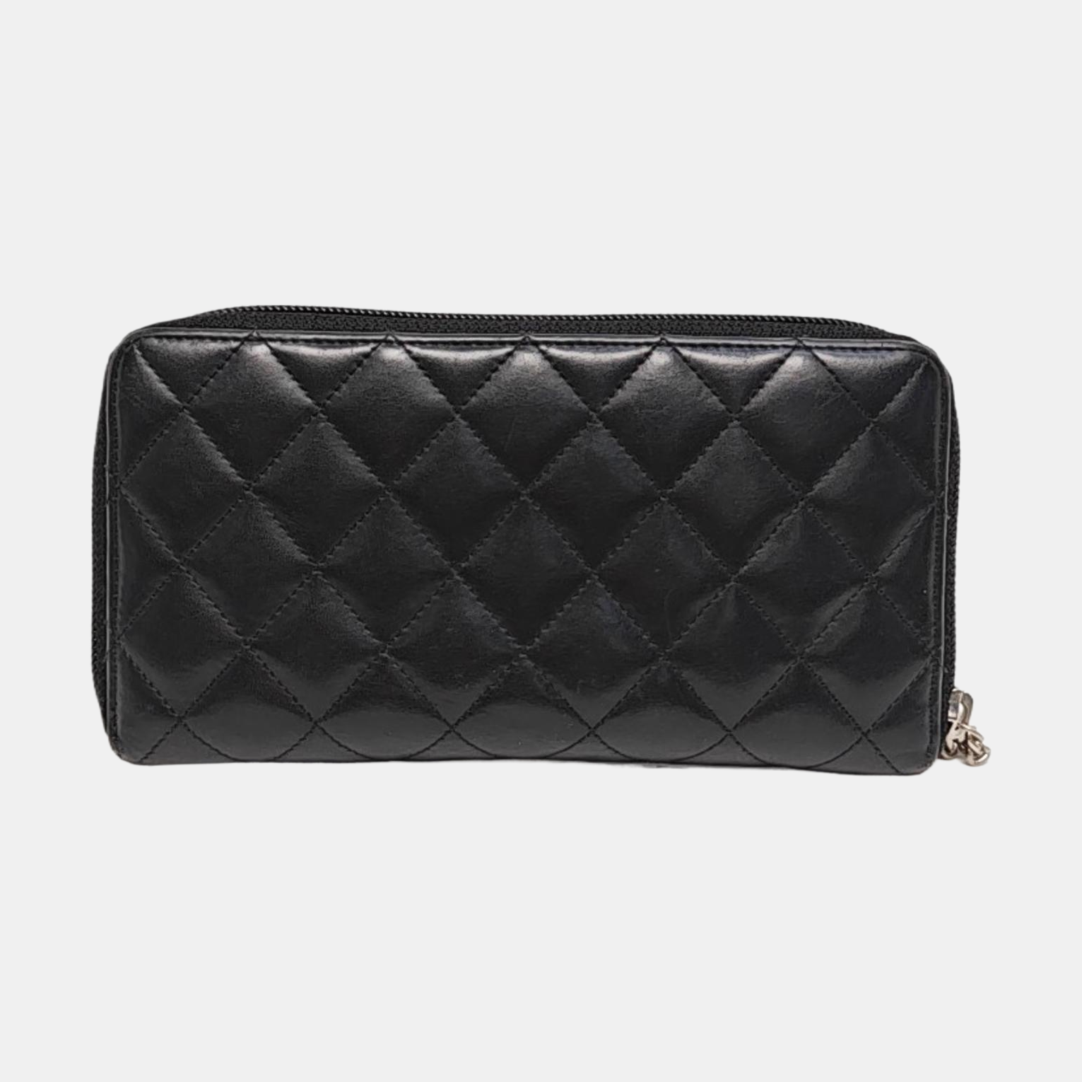 Authenticated pre-owned  CAMBON Quilted Calfskin Black - Clutch at Looply