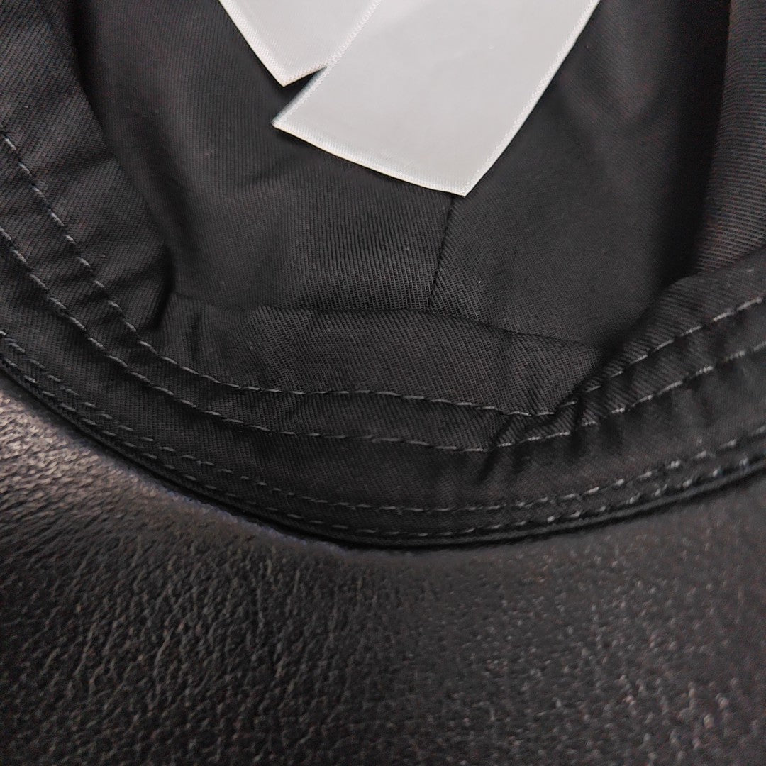 Lambskin Hat Black