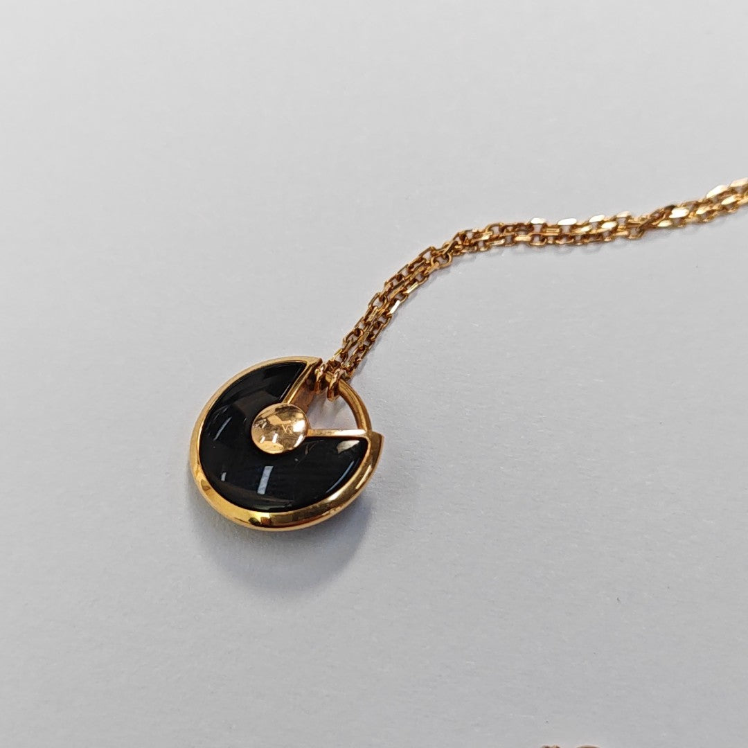 AMULETTE DE CARTIER 18k Rose Gold Necklace