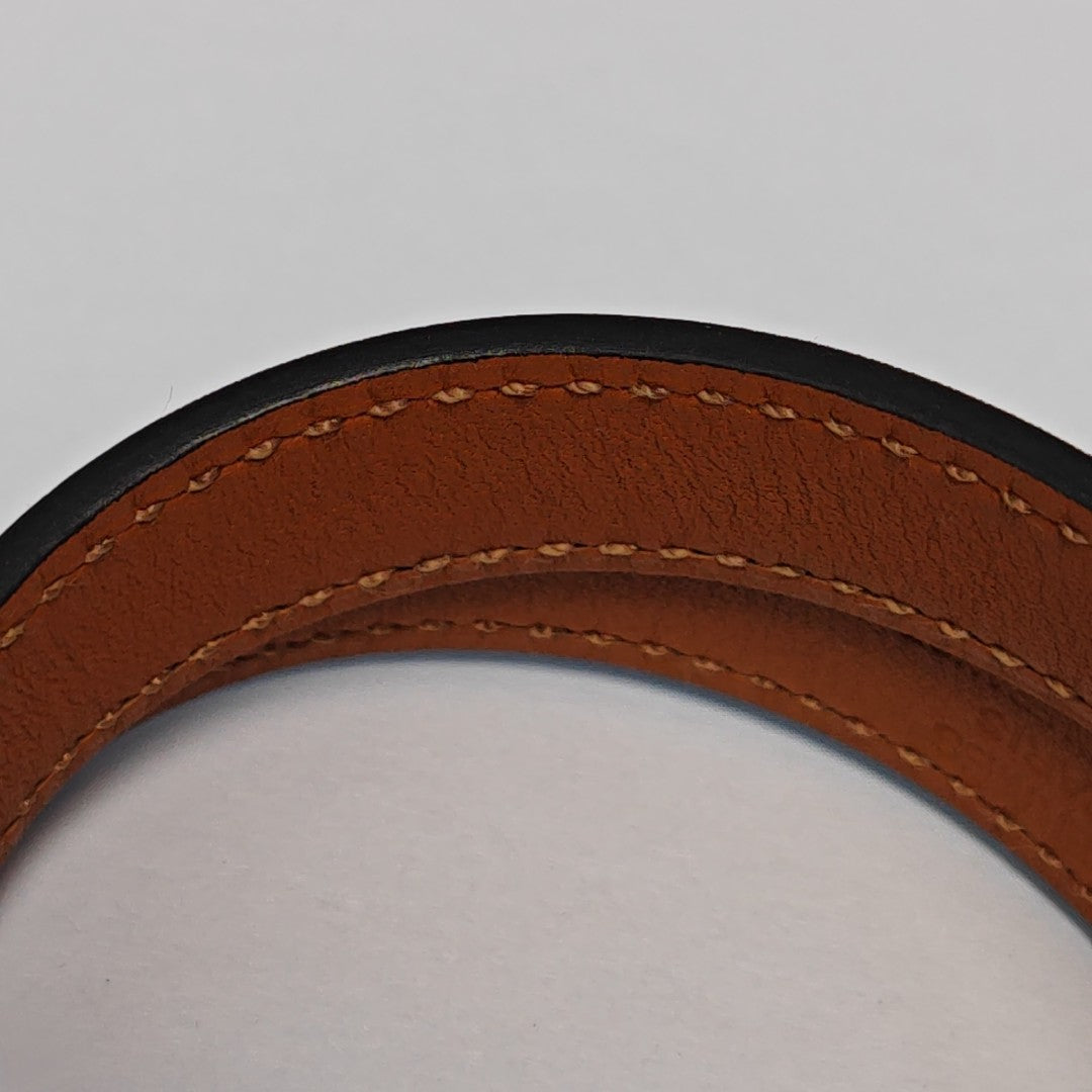 Kelly Metal Black Bangle