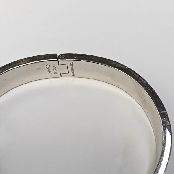 Super H Metal Silver Bangle