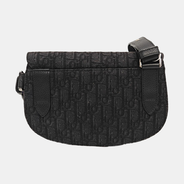 Saddle Medium Oblique Canvas Black