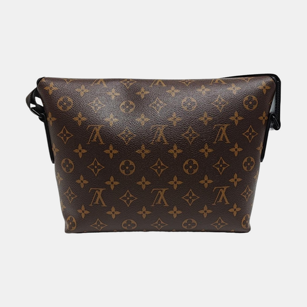 MAGNETIC Monogram Coated Canvas Brown