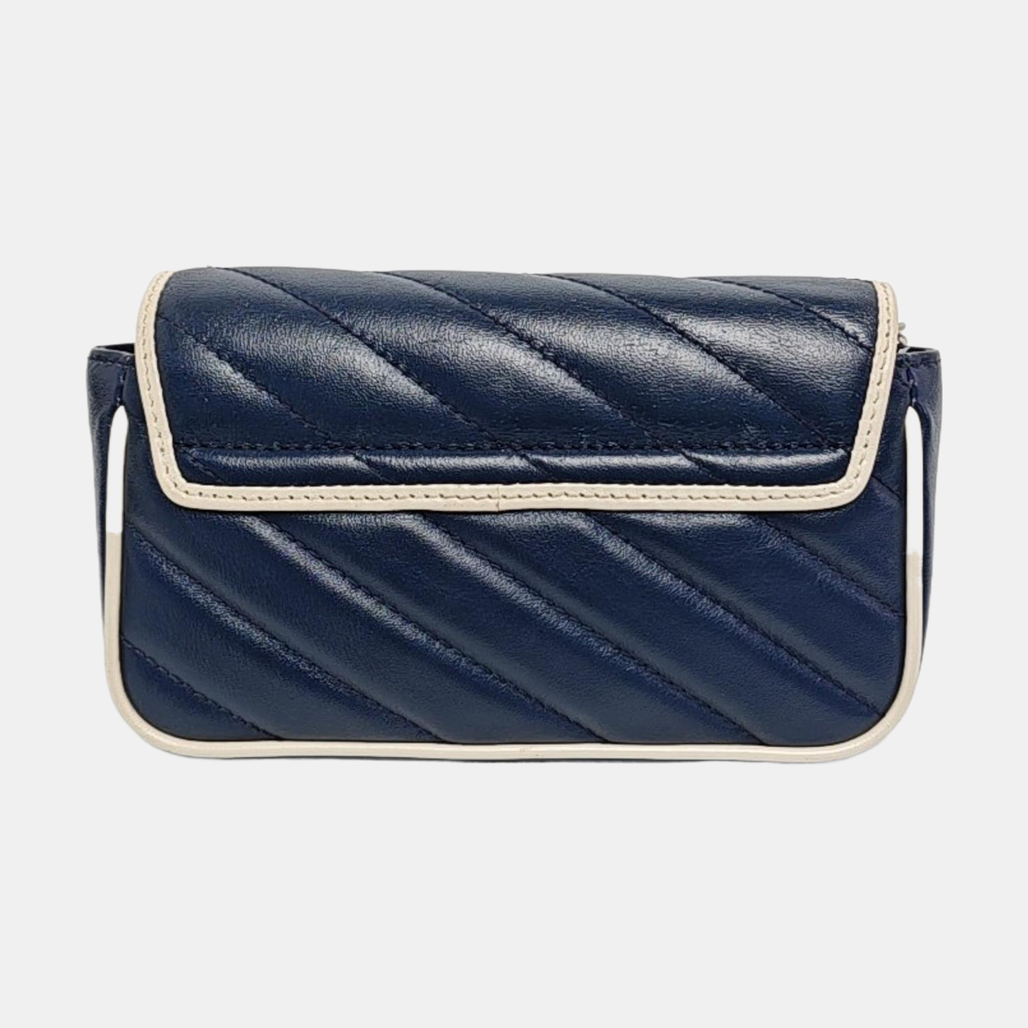 Authenticated pre-owned  GG Marmont Super Mini Quilted Calfskin Blue - Crossbody Bag at Looply