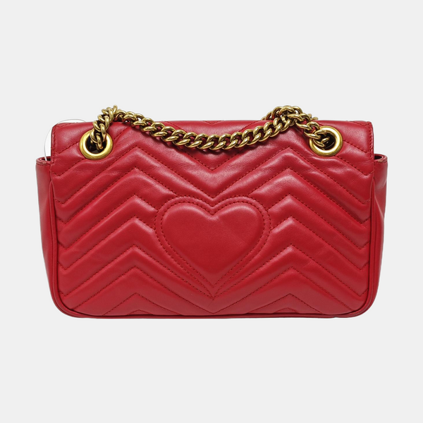 Authenticated pre-owned  GG Marmont Medium Quilted Calfskin Red - Shoulder Bag at Looply