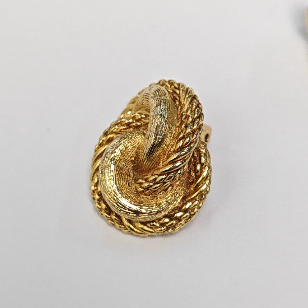 Twist Round Metal Gold Clip On Earrings