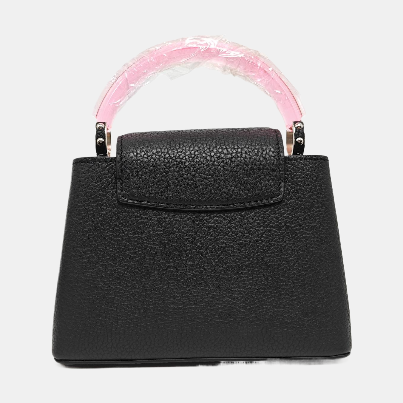 Authenticated pre-owned  CAPUCINES Mini Calfskin Black - Shoulder Bag at Looply