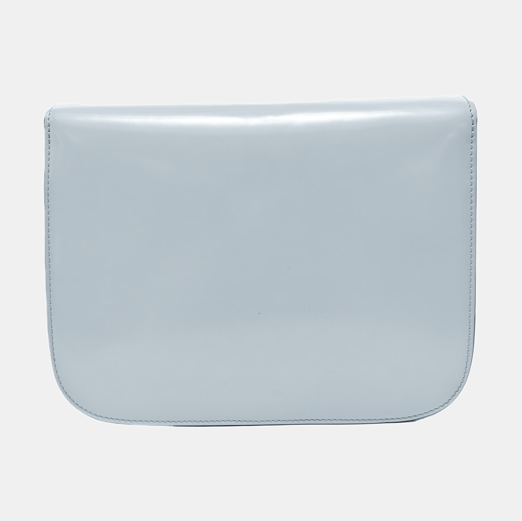 Authenticated pre-owned  CLASSIC BOX Medium Calfskin Blue - Shoulder Bag at Looply