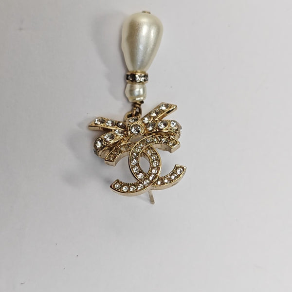 Metal Gold Stud Earrings