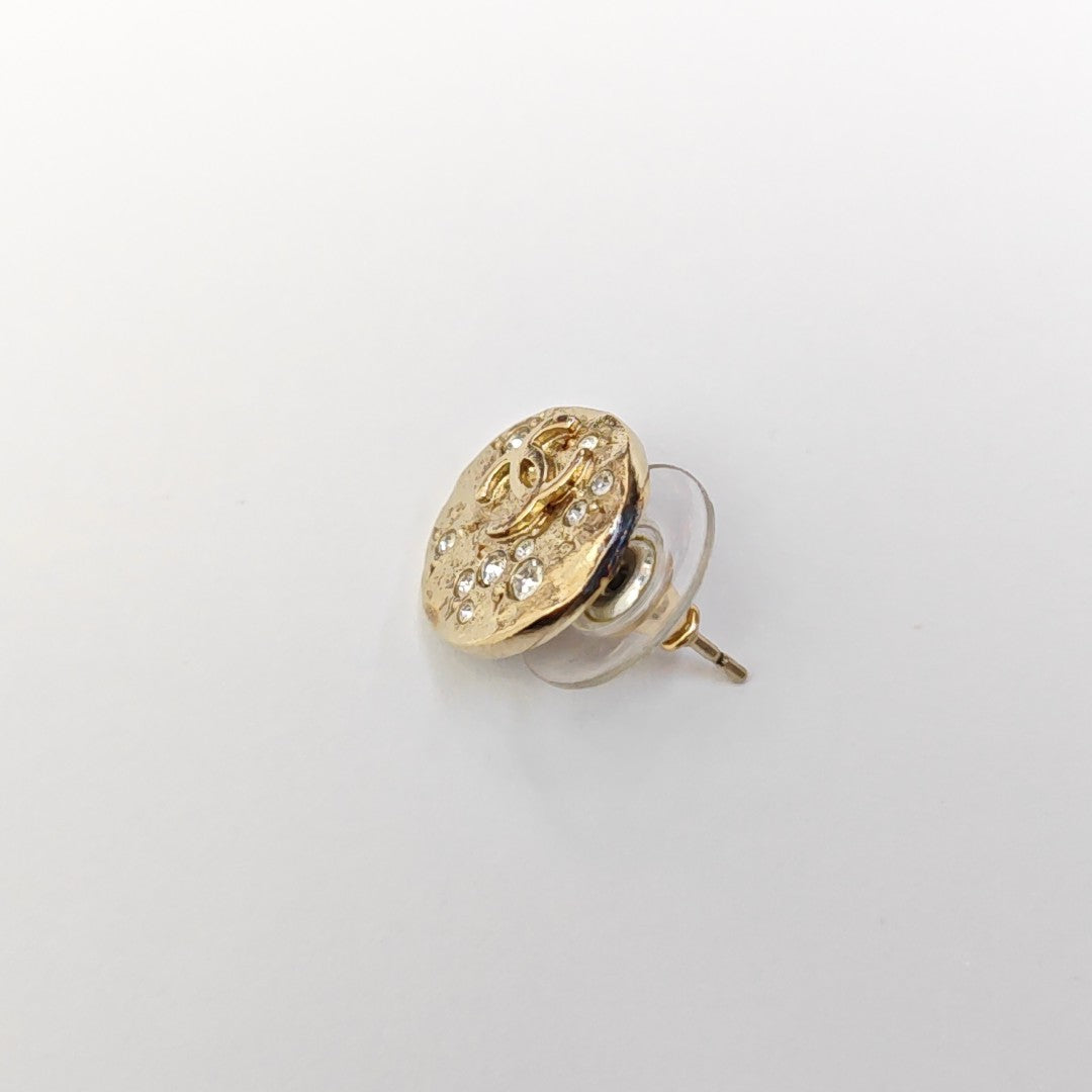 Metal Gold Stud Earrings