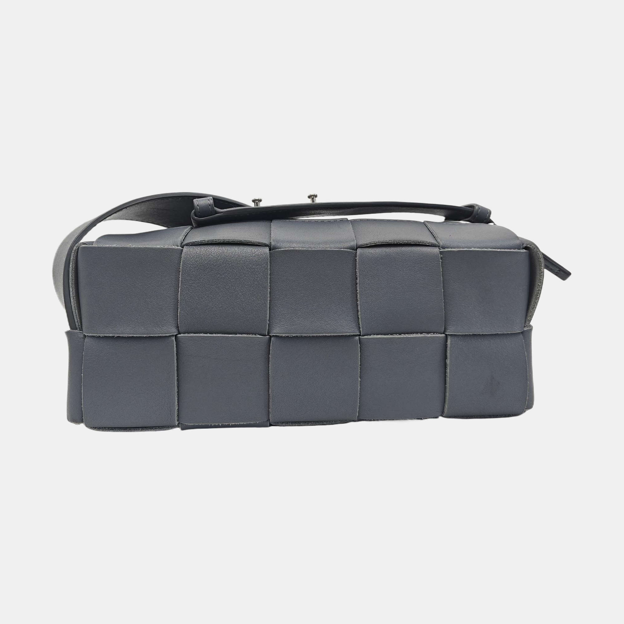 Brick Cassette Calfskin Gray