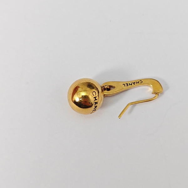 Metal Gold Stud Earrings