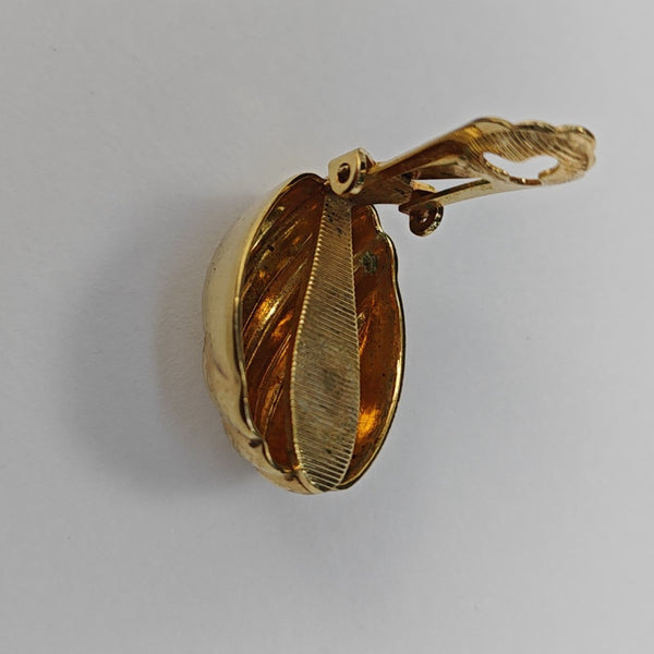 Twist Round Metal Gold Clip On Earrings