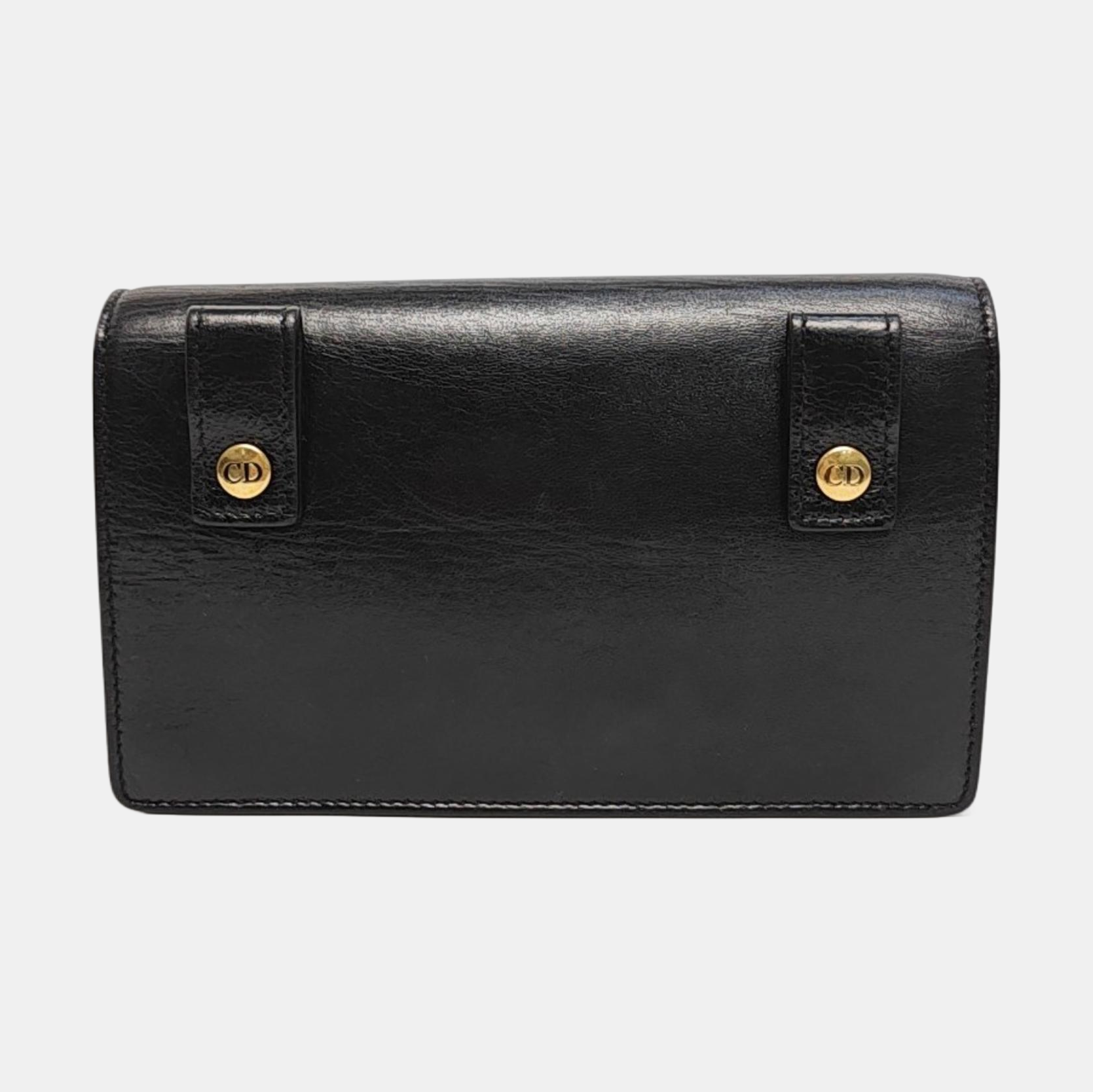 Authenticated pre-owned  Saddle Lambskin Black - Belt Bag at Looply