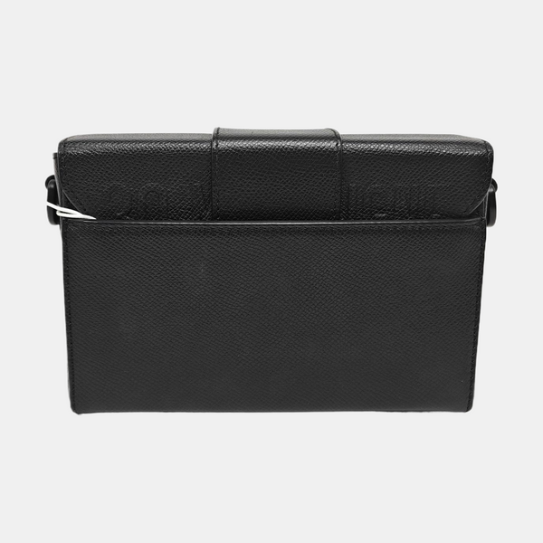 Authenticated pre-owned  30 Montaigne Calfskin Black - Shoulder Bag at Looply