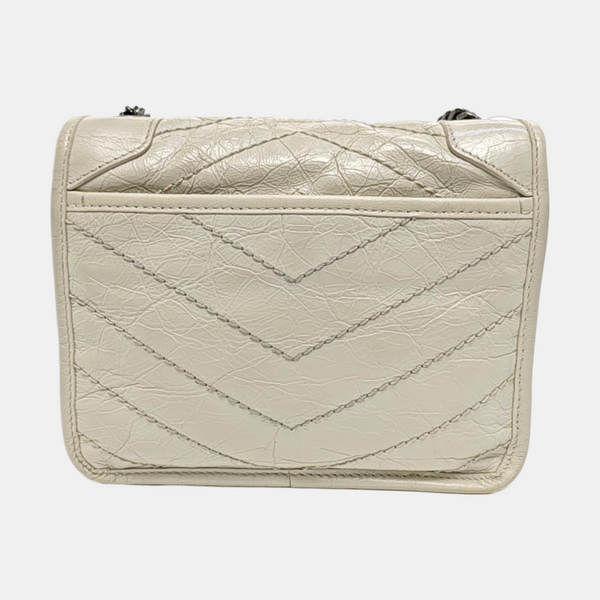 NIKI Mini Chevron, Piel de becerro acolchada Blanca
