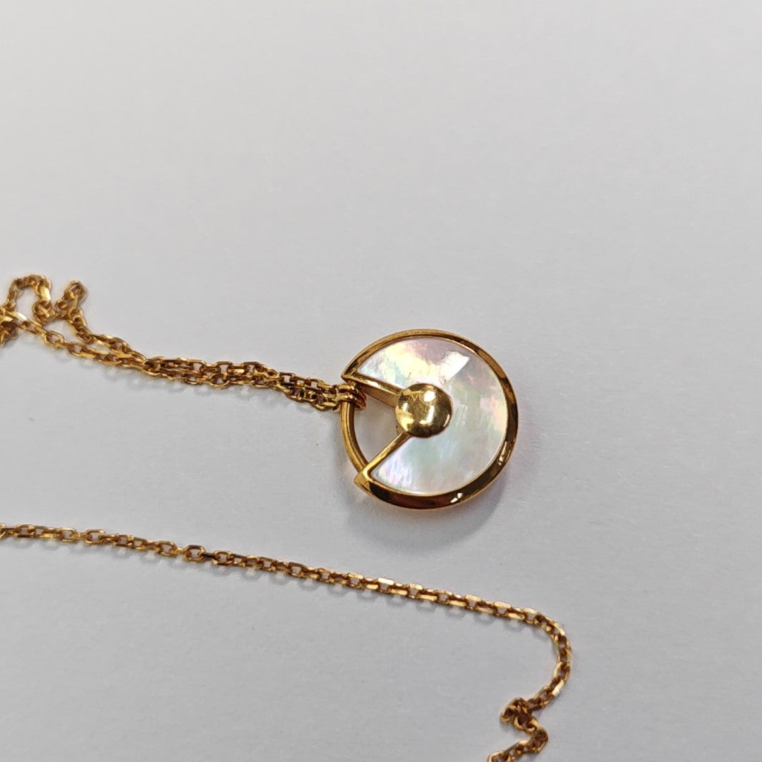 AMULETTE DE CARTIER 18k Gold Necklace