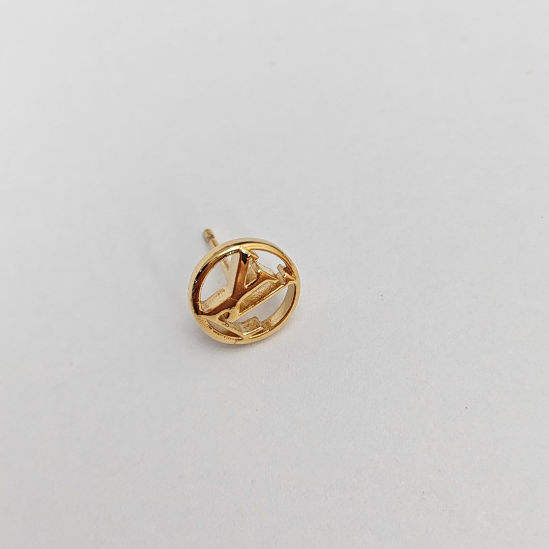 Metal Gold Stud Earrings