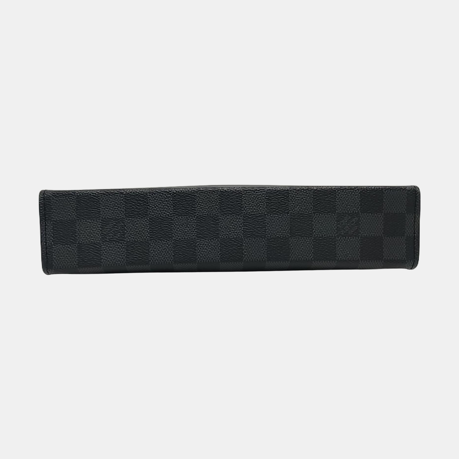 Pochette Voyag MM Damier Graphite Coated Canvas Gray