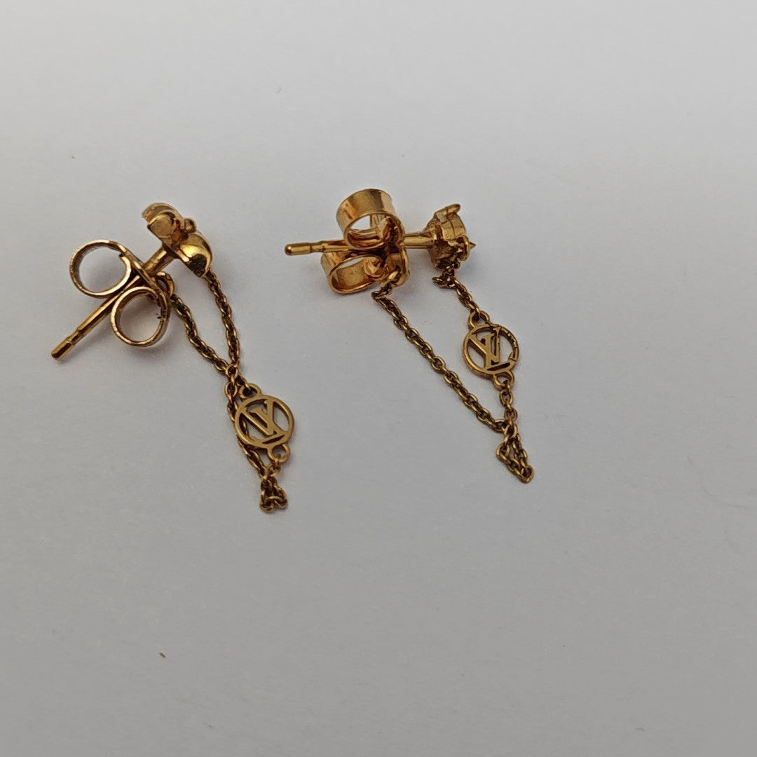 Metal Gold Stud Earrings