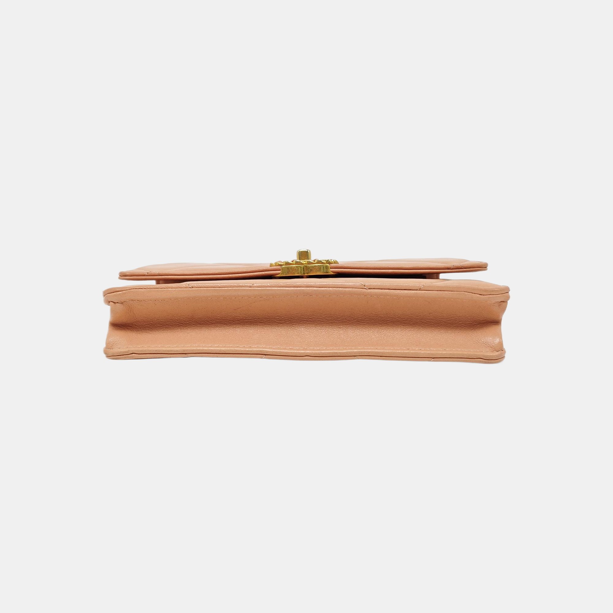 CHANEL 19 WOC Quilted Lambskin Pink