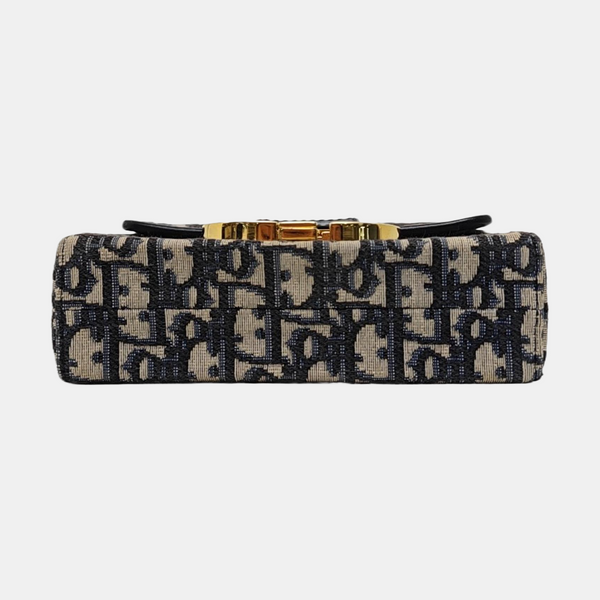Authenticated pre-owned  30 Montaigne Oblique Canvas Blue - Shoulder Bag at Looply