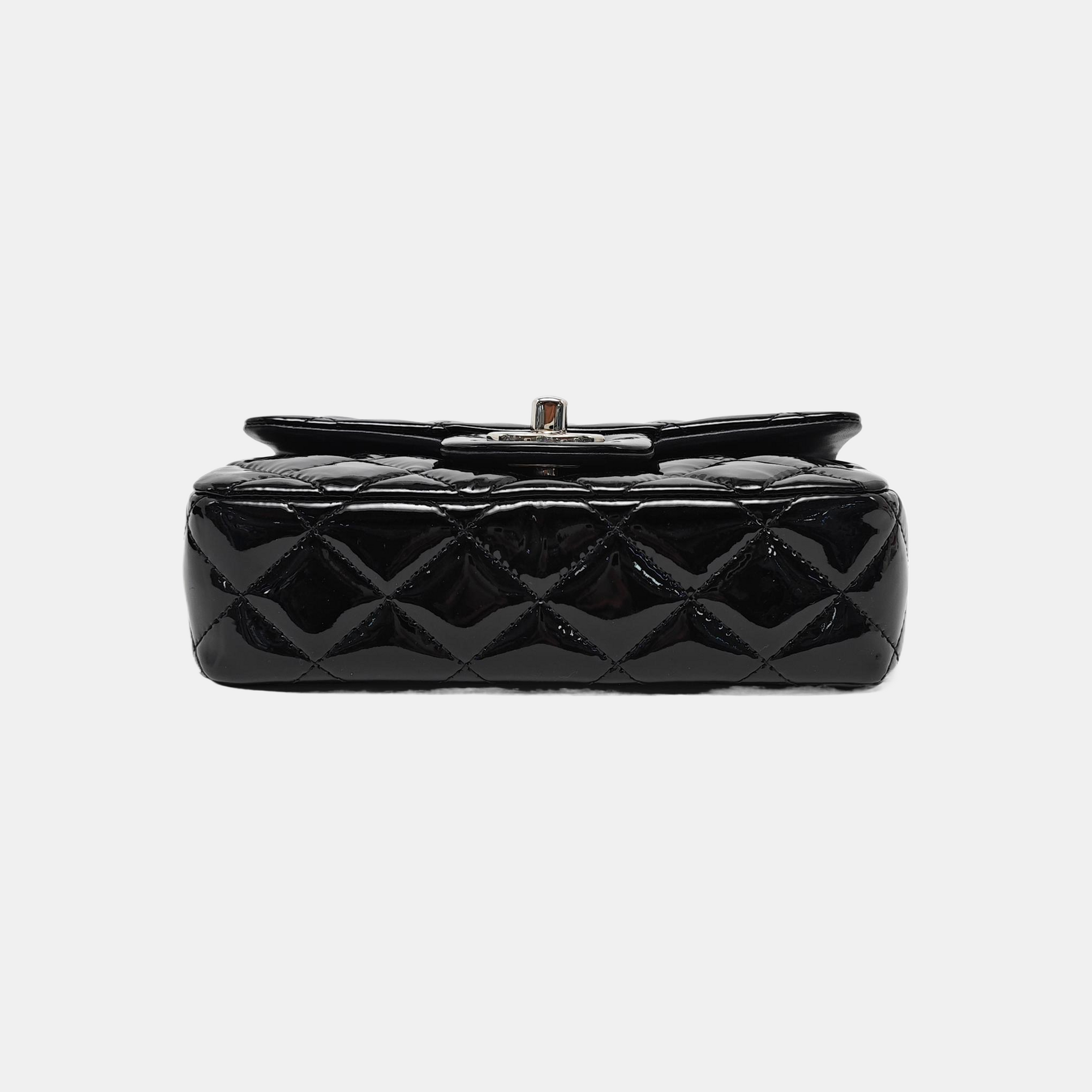 CLASSIC FLAP Super Mini Quilted Patent Calfskin Black