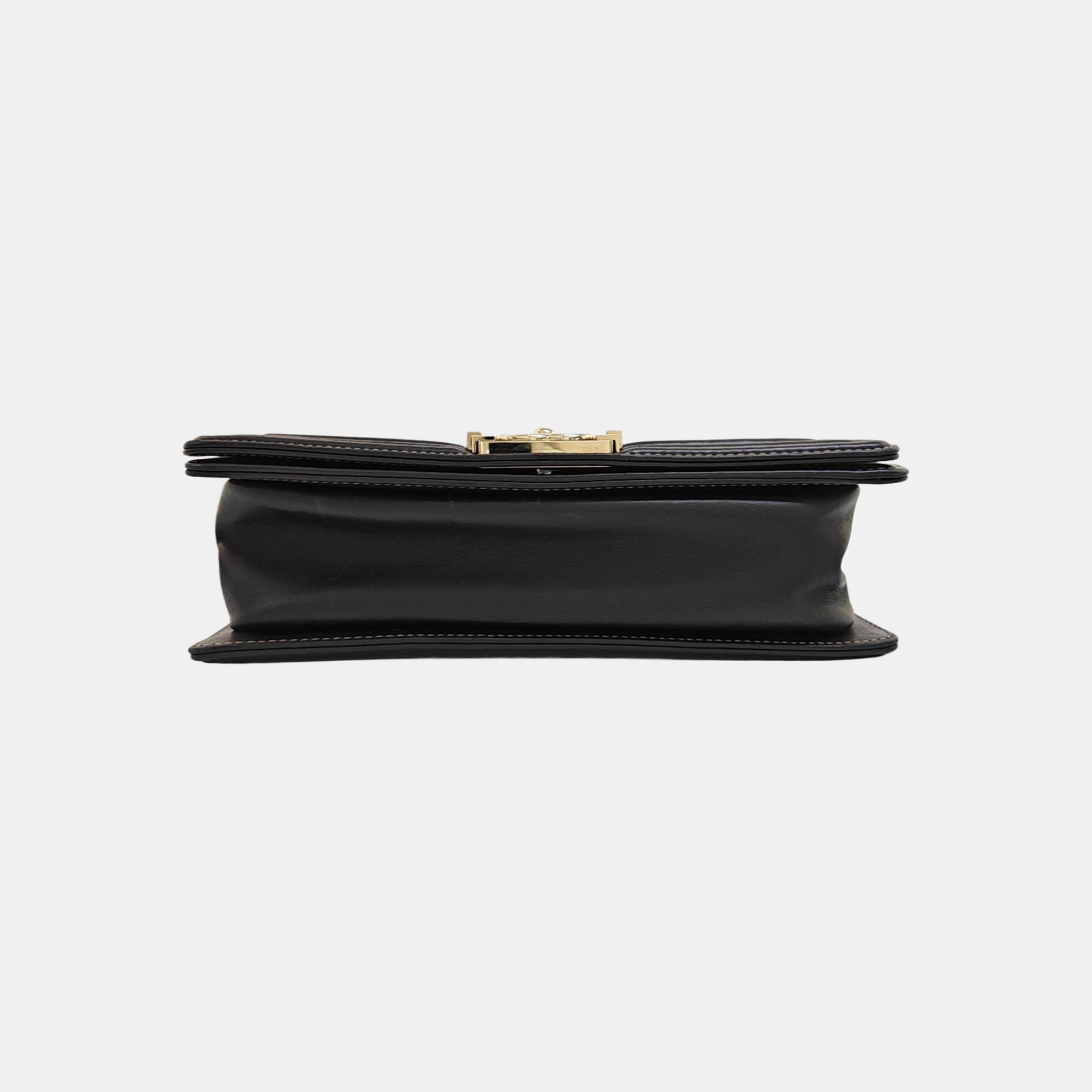 Authenticated pre-owned  BOY CHANEL Medium Calfskin Black - Crossbody Bag at Looply